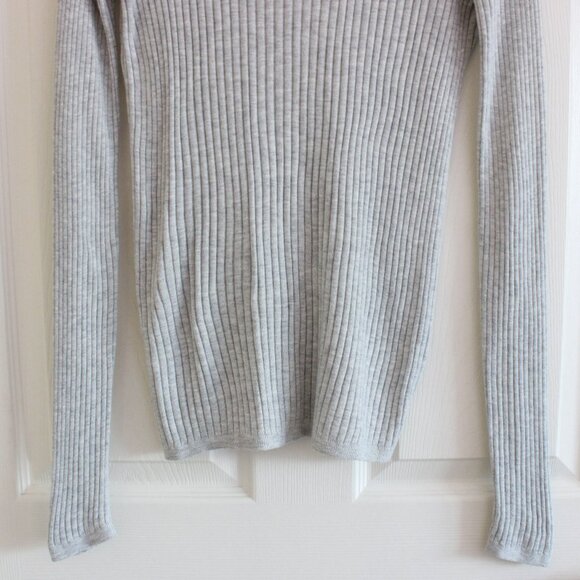 Vince Women's Cashmere Blend Ribbed Slim V Neck Lightweight Sweater Top in Gray - Picture 11 of 11